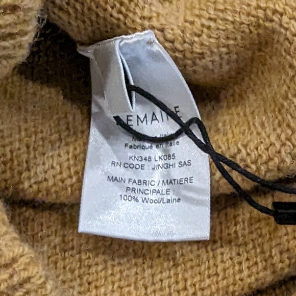 Mens LEMAIRE Merino Wool V-Neck Sweater Dune - Picture 3 of 3